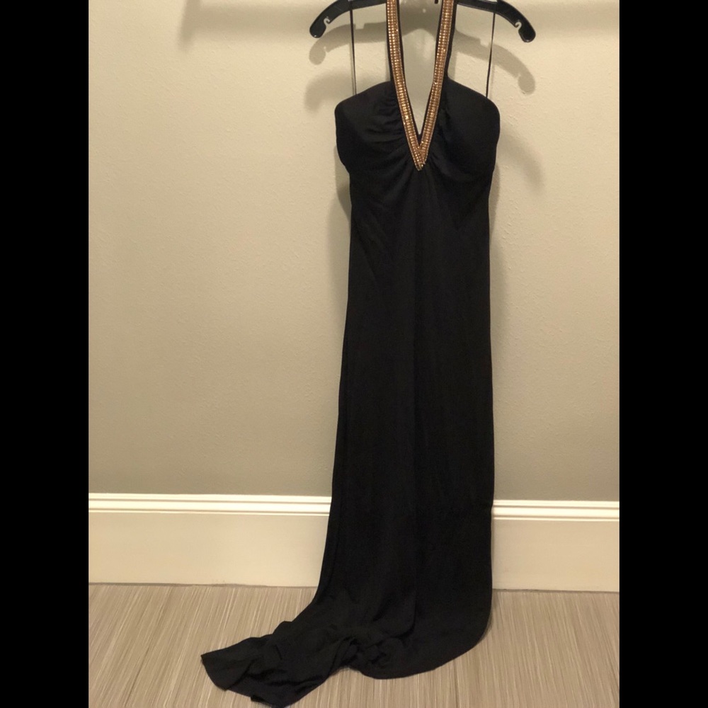 Gorgeous Black Floor Length Dress